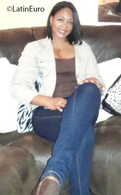 Date this delightful Panama girl Zuaibeth from Panama City PA959