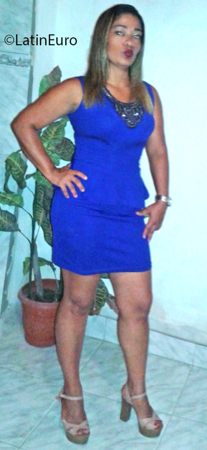 Date this young Brazil girl Kamila from Recife BR9652