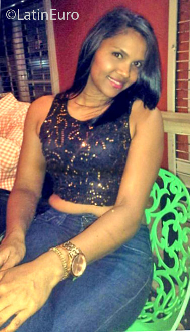Date this stunning Dominican Republic girl Katy from San Francisco De Macoris DO25792
