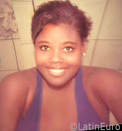 Date this georgeous Brazil girl Gleice from Salvador BR9708