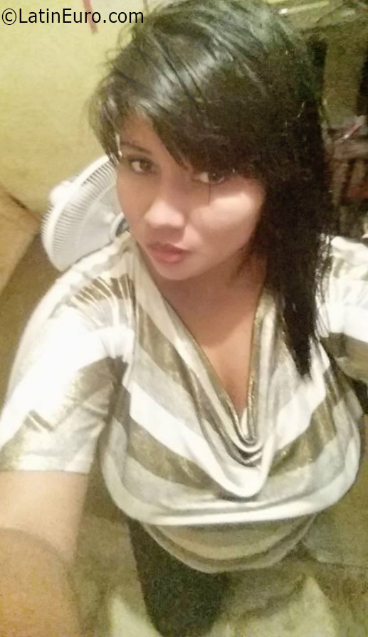 Date this delightful Honduras girl Katherine from Tegucigalpa HN2231