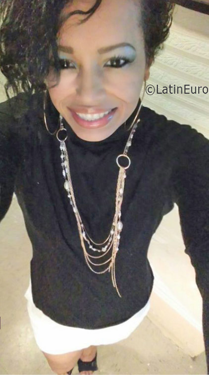 Date this beautiful United States girl Wendy from Brooklyn US17494