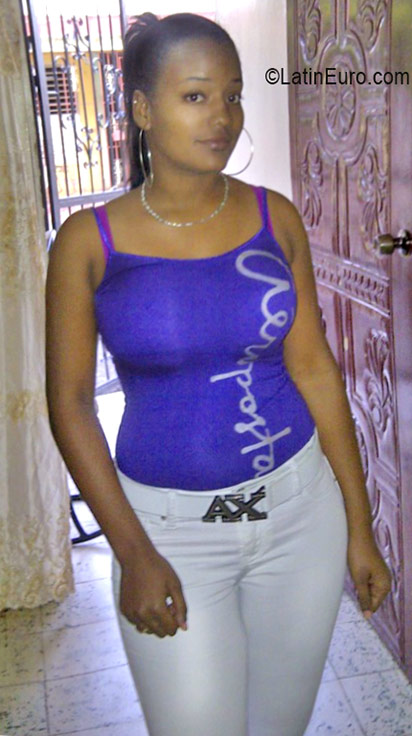 Date this georgeous Dominican Republic girl Mariela from San Francisco De Macoris DO26246