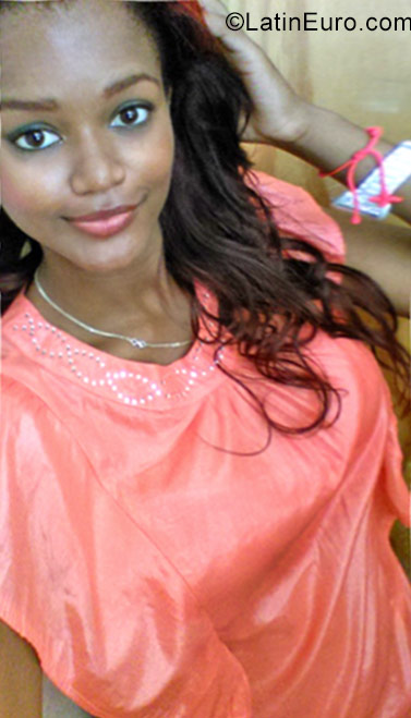 Date this hot Dominican Republic girl Samy from Higuey DO26831