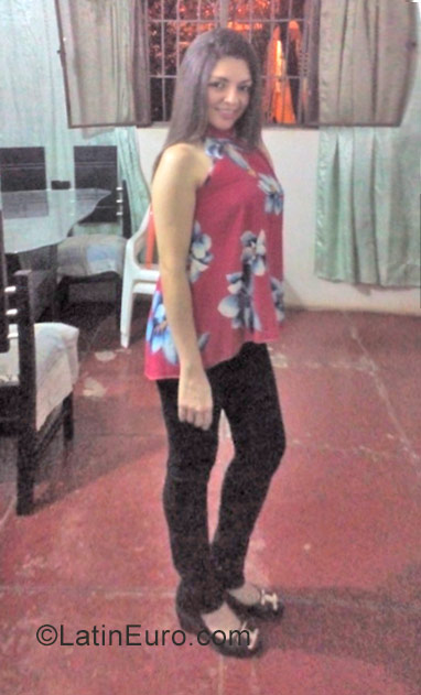 Date this beautiful Colombia girl Geraldine32 from Cucuta CO20080