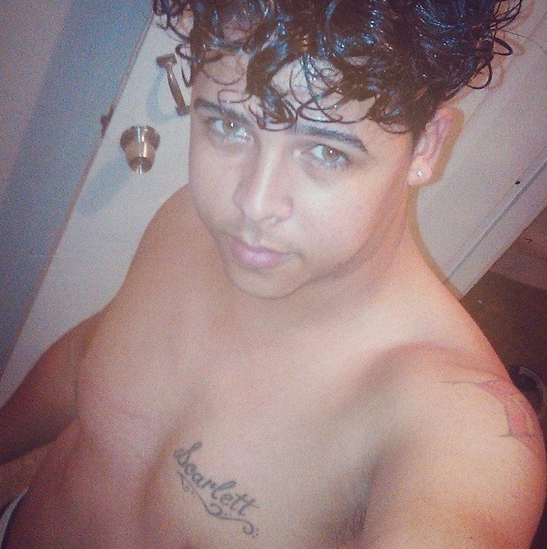 Date this voluptuous Dominican Republic man Tomas Mendoza from Santiago De Los Caballeros DO27994