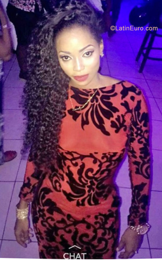Date this sultry Jamaica girl Sandy from Kingston JM2434