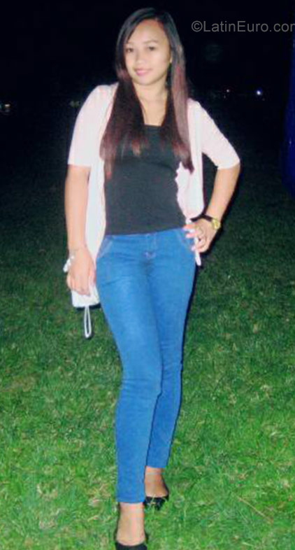 Date this pretty Philippines girl Perly from Malaybalay City PH964