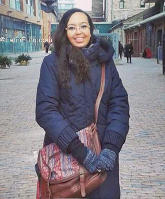 Date this sultry Brazil girl Gabriela from Belo Horizonte BR10195