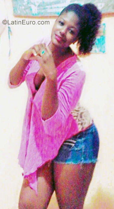 Date this good-looking Ecuador girl Jamalix from Guayaquil EC211