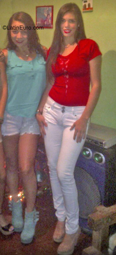 Date this hot Venezuela girl Stephanie from Caracas VE985