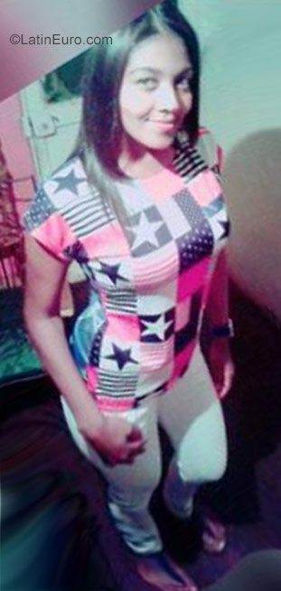 Date this gorgeous Venezuela girl Sandra from Caracas VE1093