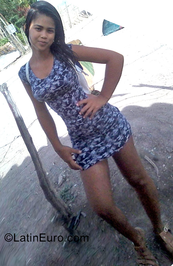 Date this exotic Venezuela girl Frances from Barquisimeto VE1113