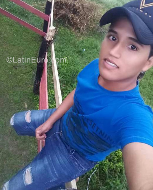 Date this good-looking Colombia man Andres from Sincelejo CO22943