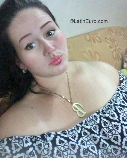 Date this pretty Venezuela girl Brisa from Caracas VE1218