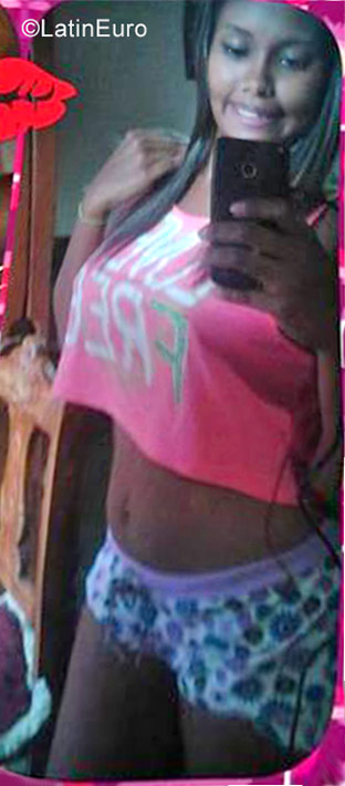 Date this athletic Venezuela girl Melani from Caracas VE1234