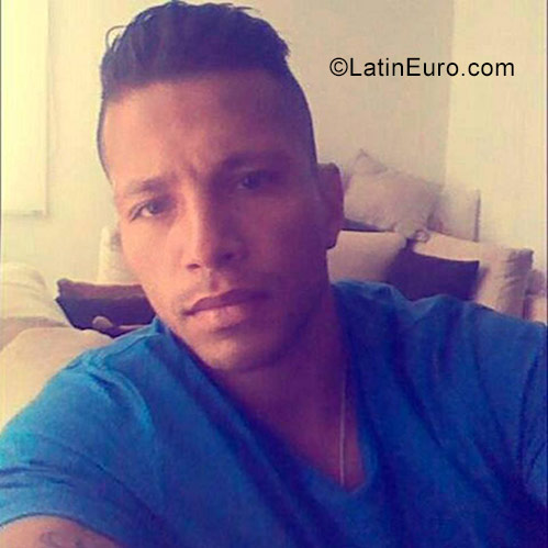 Date this happy Colombia man Nicolas from Bogota CO23570