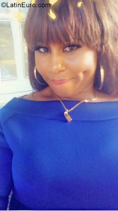 Date this funny Jamaica girl Hot sauce from Kingston JM2571