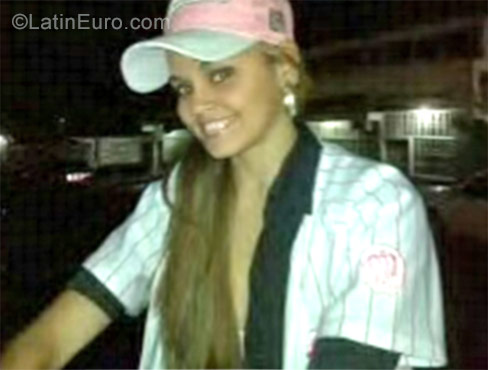 Date this funny Venezuela girl Paty from Bolivar VE1486