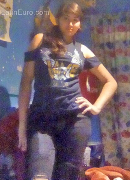 Date this hard body Mexico girl Malinani from Mexico City MX1575