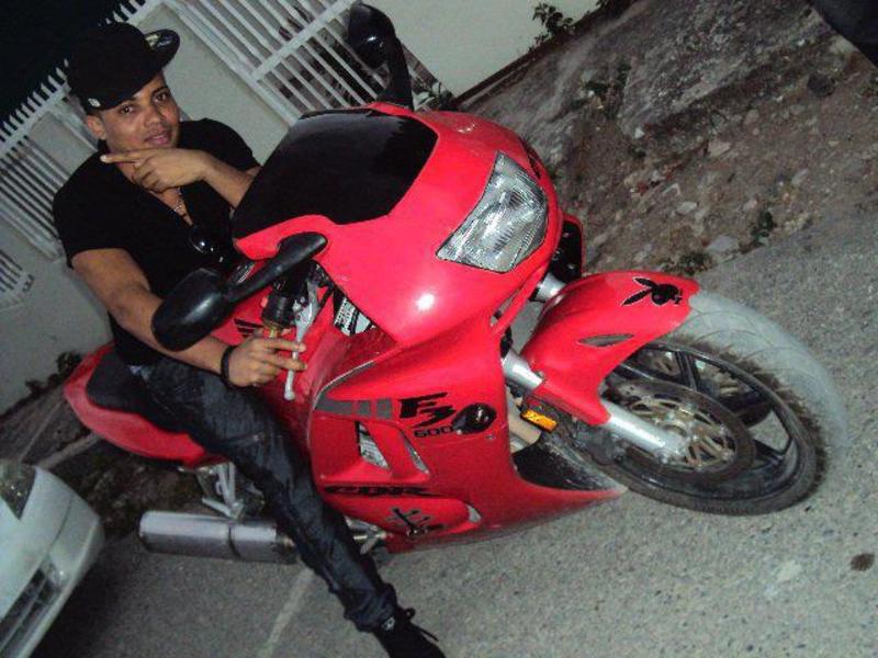 Date this good-looking Dominican Republic man Moises from Santo Domingo DO32244