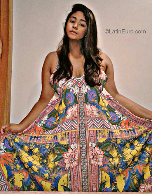 Date this funny Panama girl Paola from Panama City PA1120