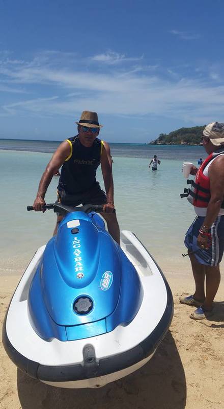 Date this funny Dominican Republic man Ramon cid from Santiago DO32588