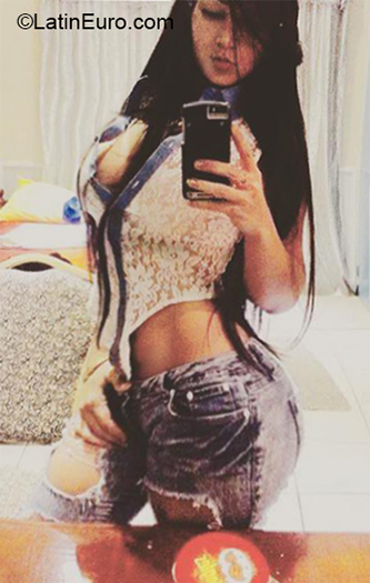 Date this hot Venezuela girl La perra Caliente from Caracas VE1728