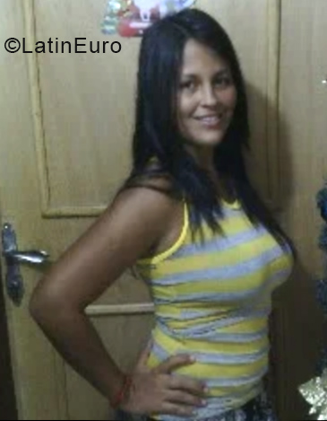 Date this funny Venezuela girl Carolina from Guanare VE2061