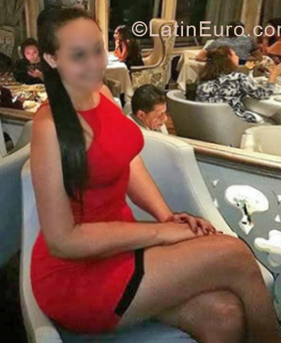 Date this nice looking Peru girl Yessica from Lima PE1297