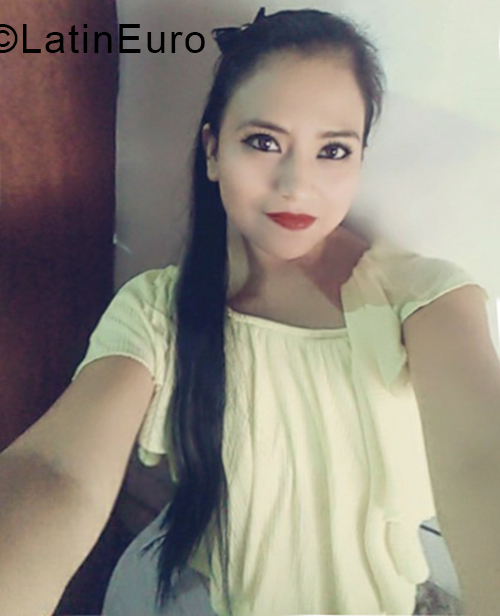 Date this georgeous Peru girl Sandra from Trujillo PE1304