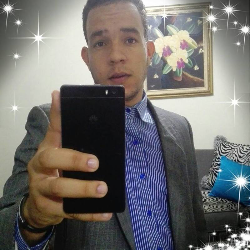 Date this happy Dominican Republic man Amaudis from Santo Domingo DO33200