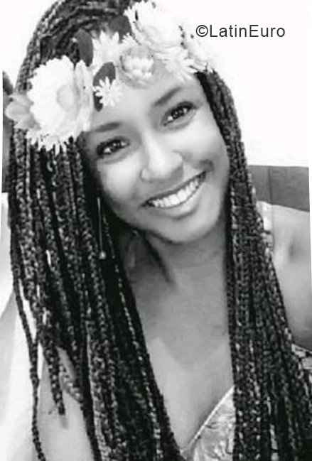 Date this sensual United States girl Ana Paula from Philadelphia US19576