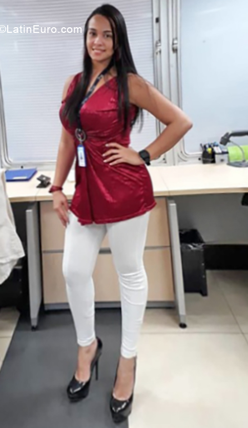 Date this beautiful Venezuela girl Ninoska from Caracas VE4112