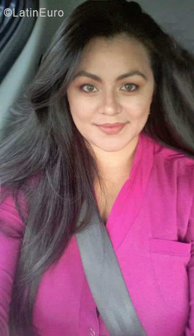 Date this tall Venezuela girl LAURA from San Cristobal VE2024