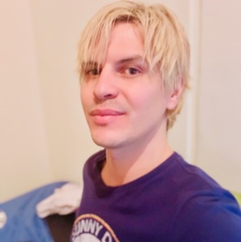 Date this pretty Colombia man William from Bogota CO24974