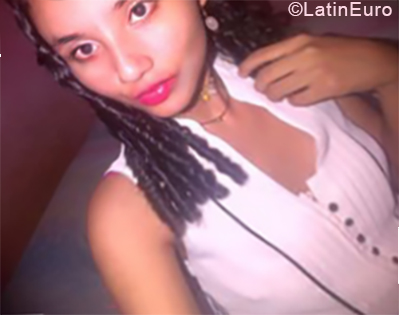 Date this delightful Venezuela girl Isa from Caracas VE2216