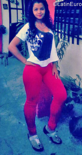 Date this georgeous Venezuela girl Odaye from San Felipe VE2267