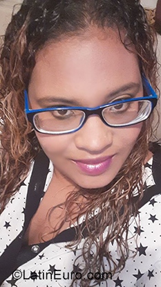 Date this pretty Dominican Republic girl Yoa from San Cristobal DO34973
