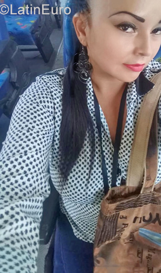 Date this passionate Ecuador girl Esmeralda from Quito EC332