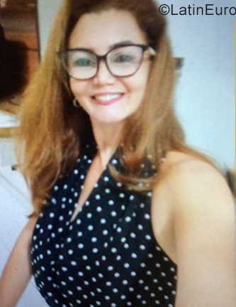 Date this happy Brazil girl Brasilian from Belem BR10868