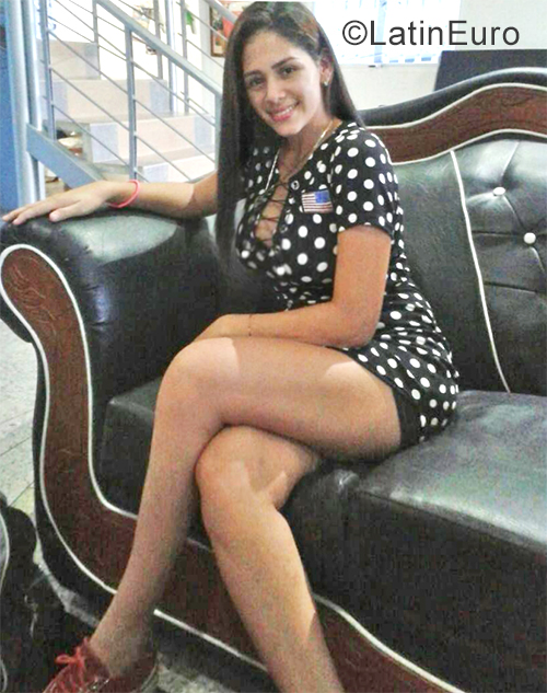 Date this exotic Venezuela girl Maryri from Barinas VE2543