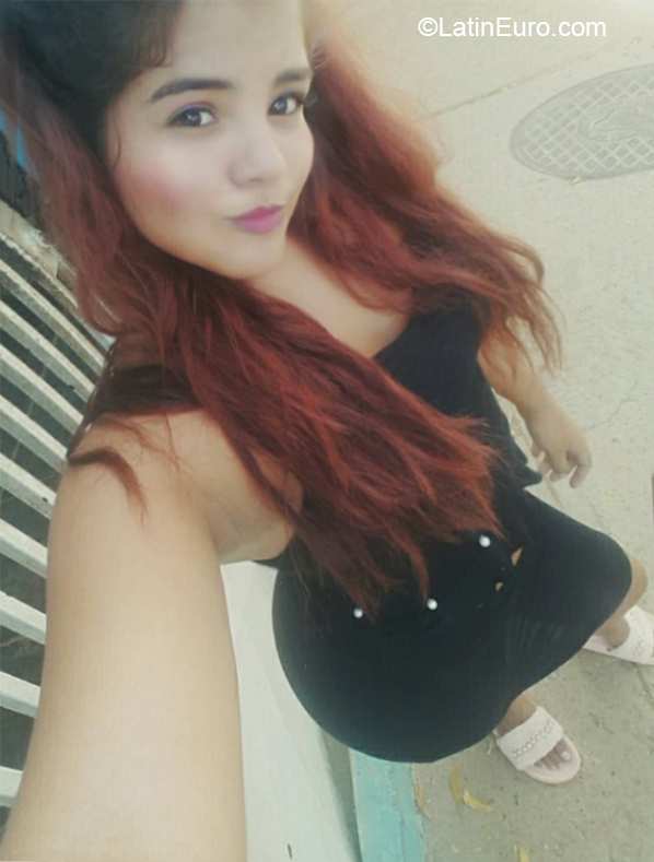 Date this charming Venezuela girl Andrea from Trujillo VE2633