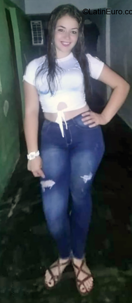 Date this hot Colombia girl Yaireth from Cucuta CO26072