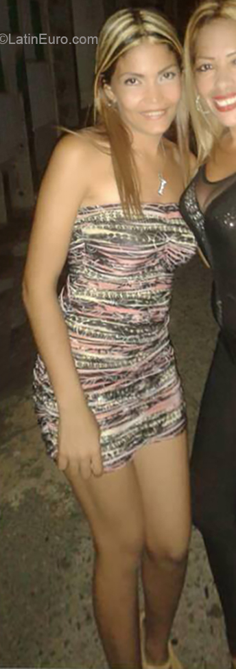 Date this fun Venezuela girl Ivana from Maracaibo VE2751