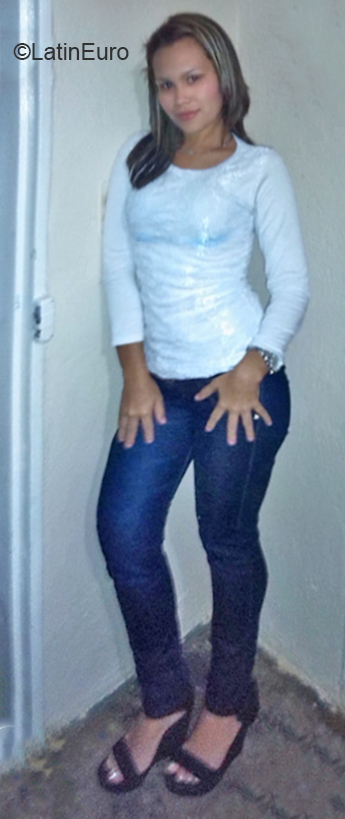 Date this athletic Venezuela girl Flor from Ciudad Guayana VE2760