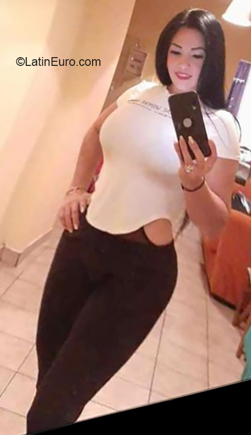 Date this delightful Venezuela girl Jessica from Maracaibo VE2775