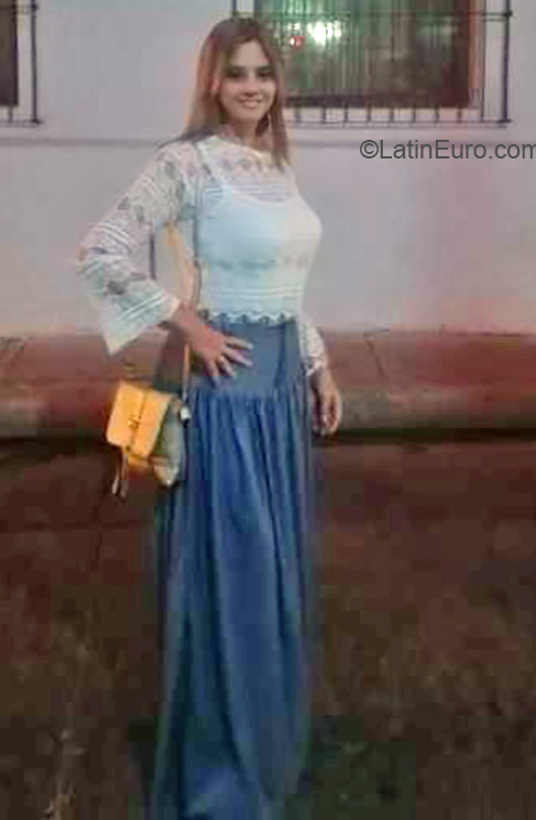 Date this beautiful Colombia girl Monica from Cucuta CO27056