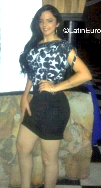 Date this exotic Venezuela girl Yurany from San Cristobal DO36630