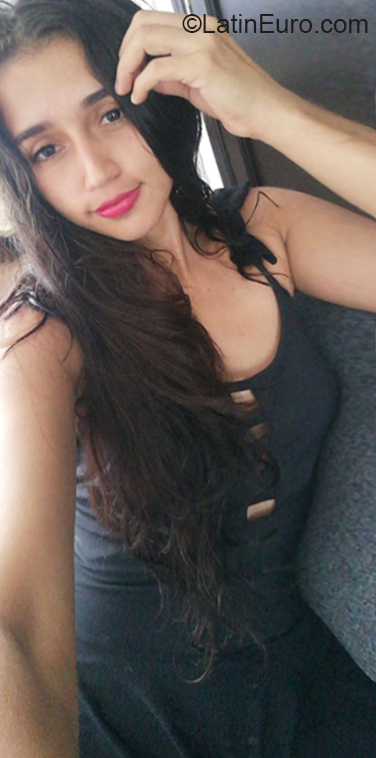 Date this charming Colombia girl Marcela from Cucuta CO26327